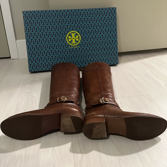 Tory Burch Marlene Riding Boot Finni Vegan Leather w/Gold Metal Details Size 7.5 - Picture 16 of 16